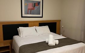 Flat Biena Ibirapuera Uh202